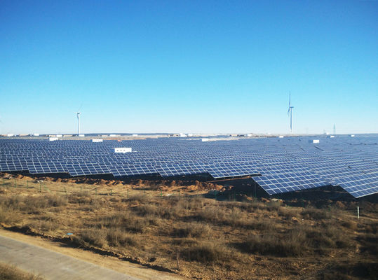 요꼬야하마 100MW는 연결된 태양광 발전소 대규모를 그리드를 설치합니다